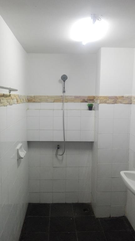 Cham Cha Hostel Chiang Mai Værelse billede
